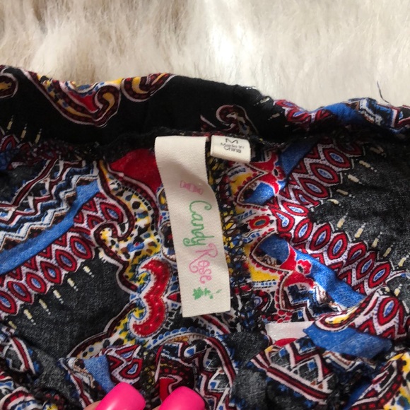 Shorts - Picture 3 of 3